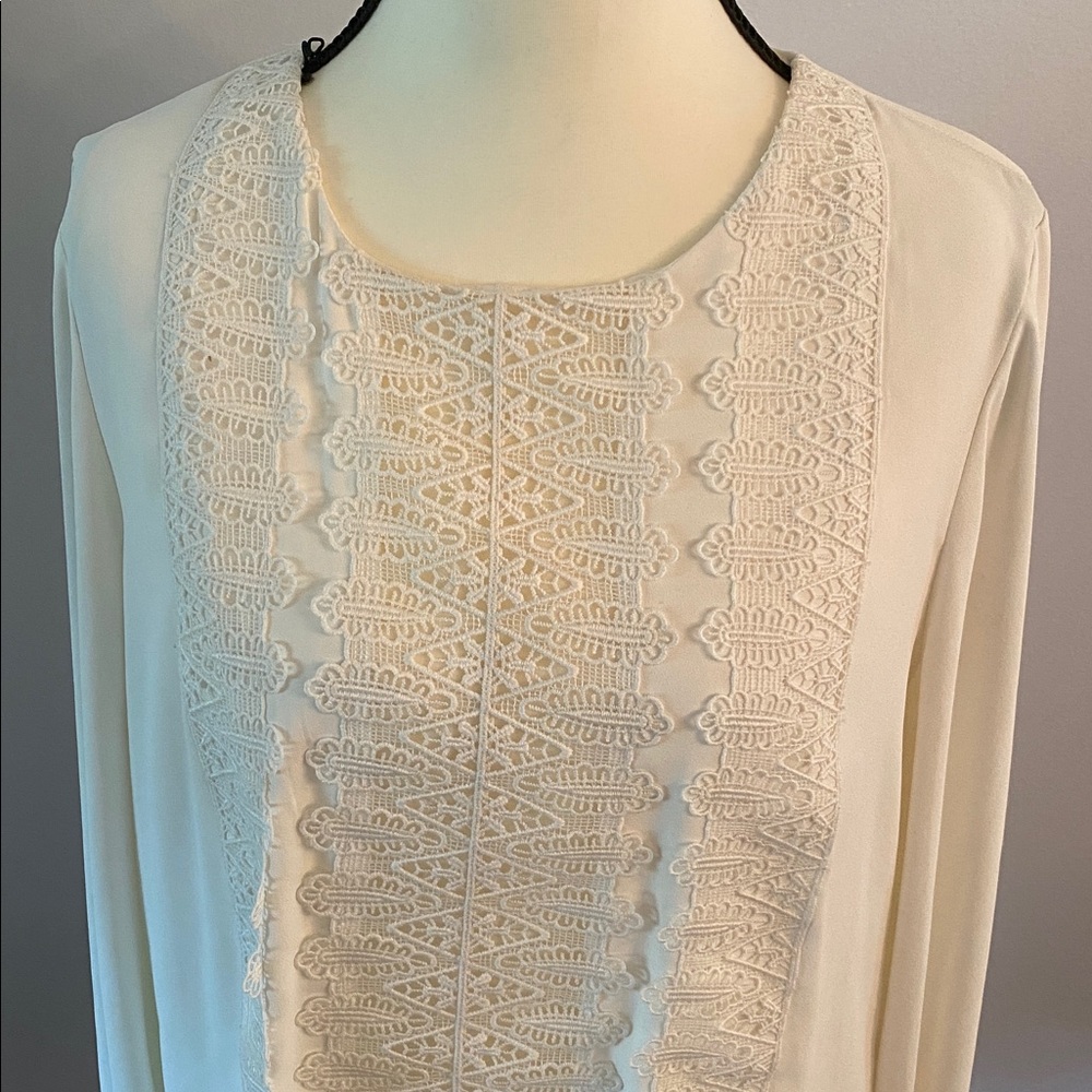 WHBM ivory lined embroidery front & cuffs small blouse - Picture 2 of 10